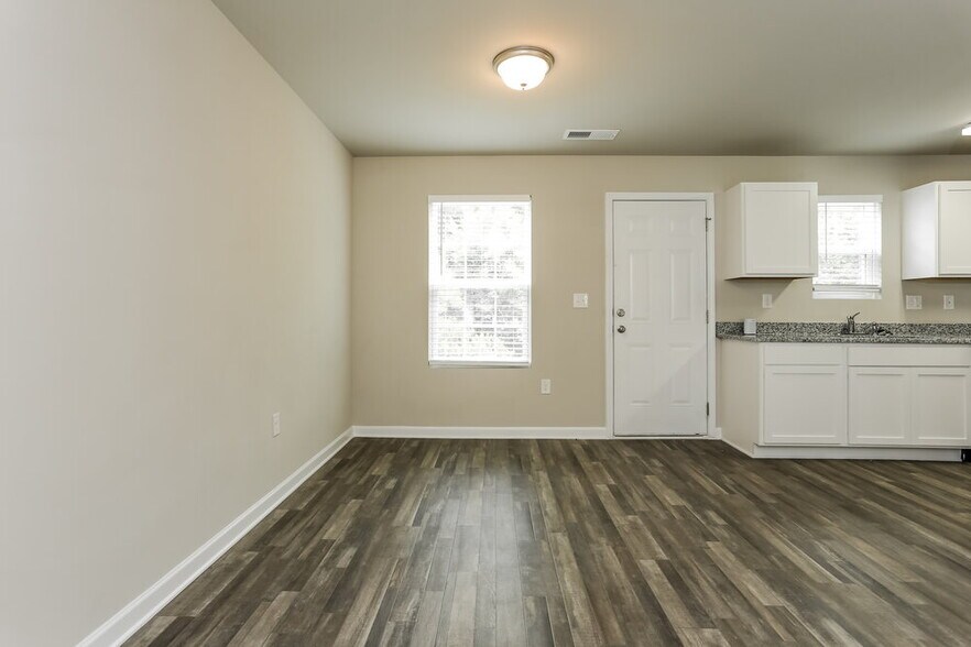 Building Photo - 2574 Wood Bend Ln