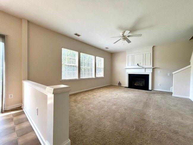 Building Photo - 3029 Azalea Hills Dr