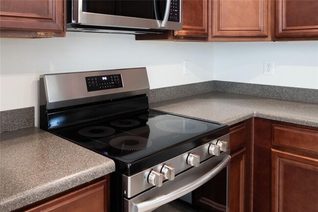 Building Photo - 6706 Eagle Feather Dr
