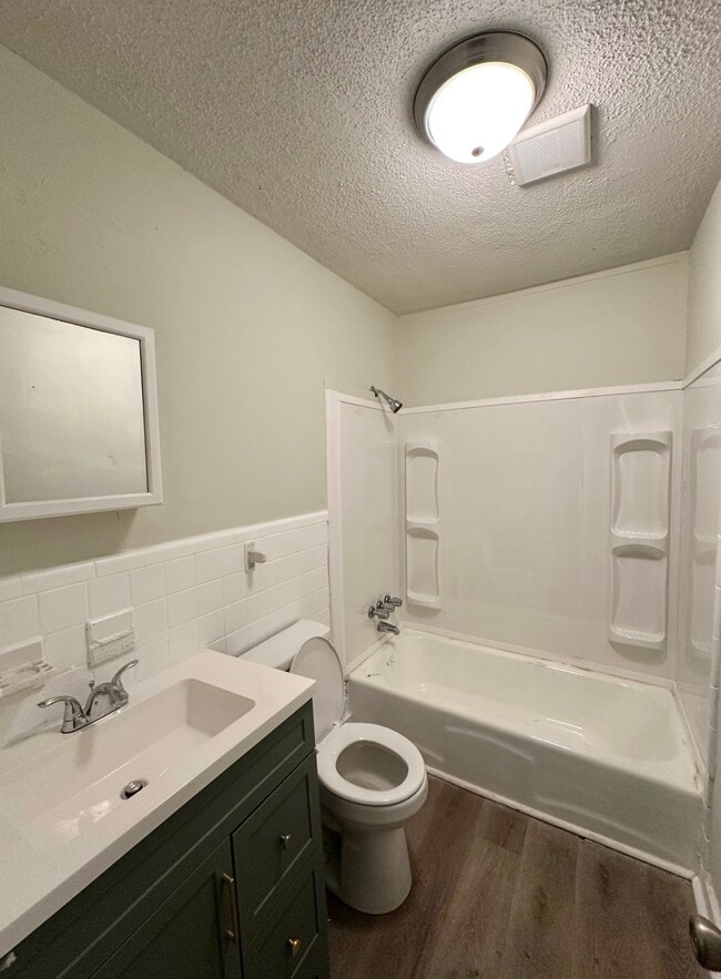 Building Photo - 6012 Alice Ave