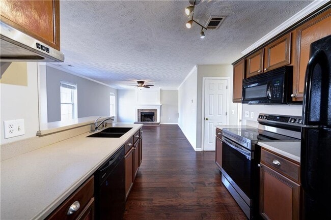 Building Photo - 1135 Laurel Cove Dr