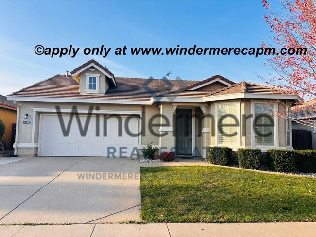 Building Photo - Bright & Stylish Entertainer's Retreat! Single story 3 bed- Plus Bonus Room!!