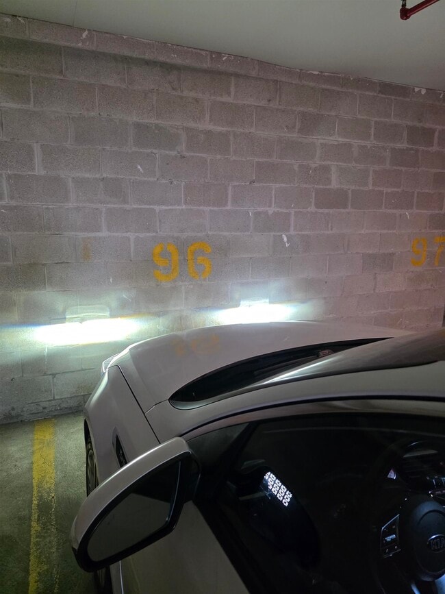 Building Photo - 8915 Bergenwood Ave