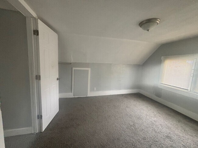 Building Photo - 2069 W 98th St