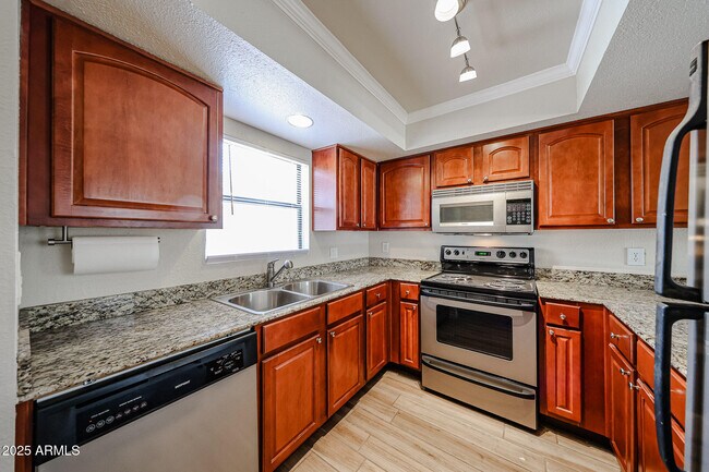 Building Photo - 3435 W Danbury Dr