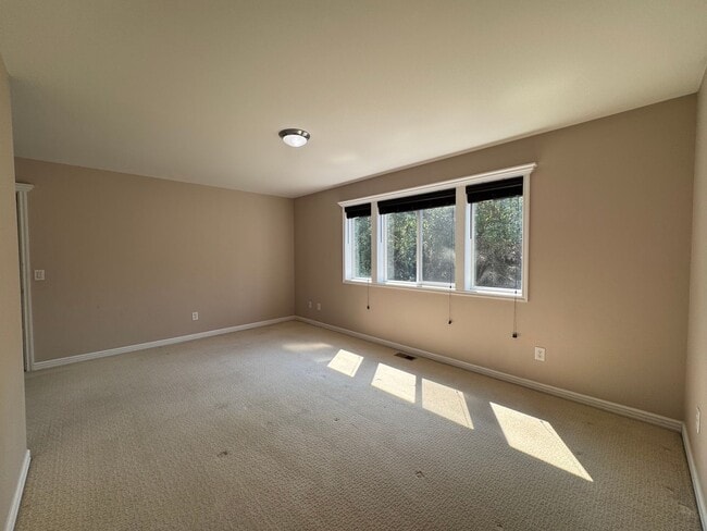 Building Photo - 4467 Castlerock Dr