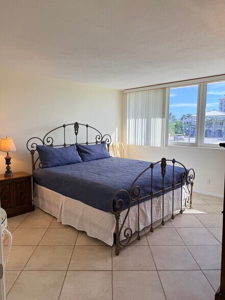 Building Photo - 125 Ocean Ave