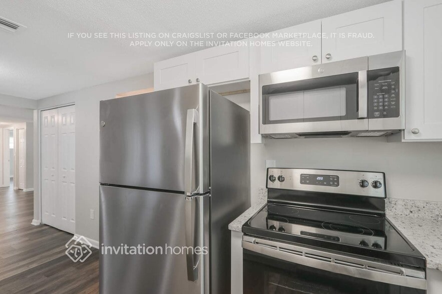 Building Photo - 8903 Cochise Ln