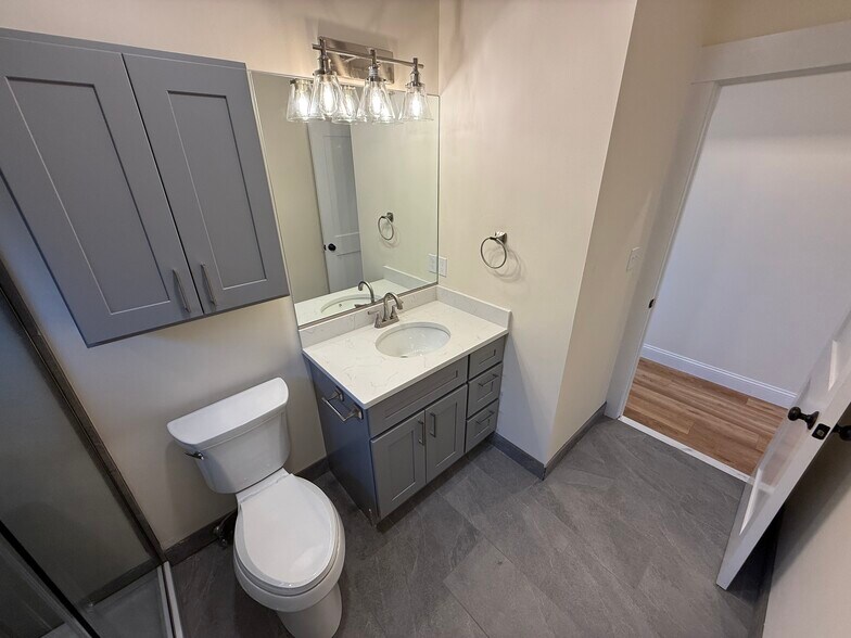 Building Photo - 14 Dorr St