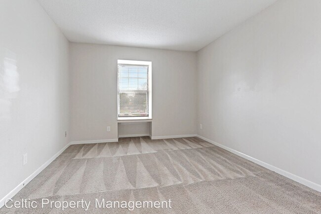 Building Photo - 6720 N Randall Ct