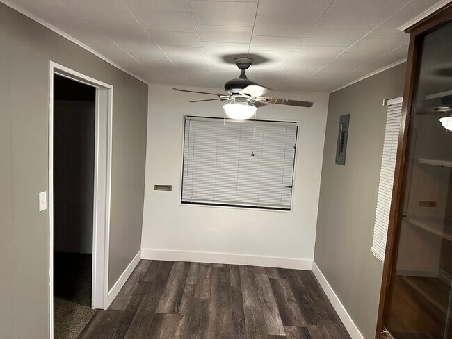 Building Photo - 264 36th St