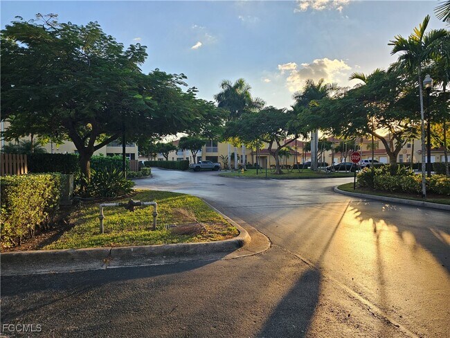 Building Photo - 4104 Bellasol Cir