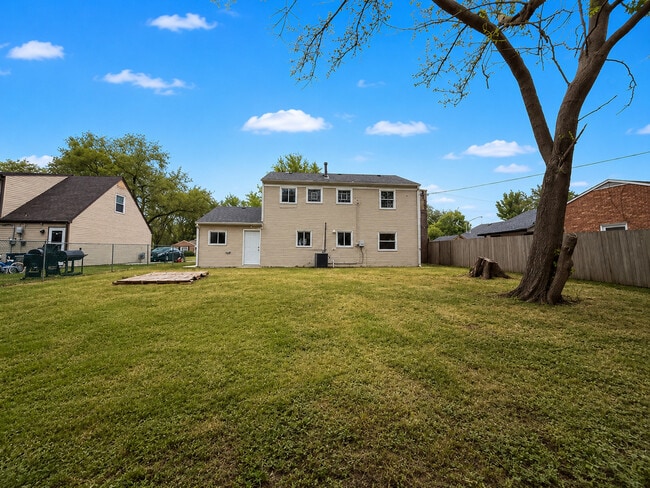 Building Photo - 254 Thornhurst Rd