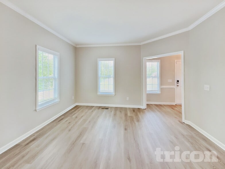 Building Photo - 156 Meadow Loop Dr