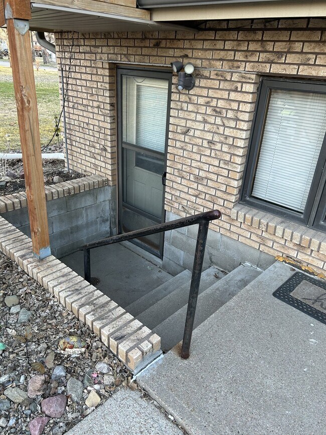 Building Photo - 605 North 40th