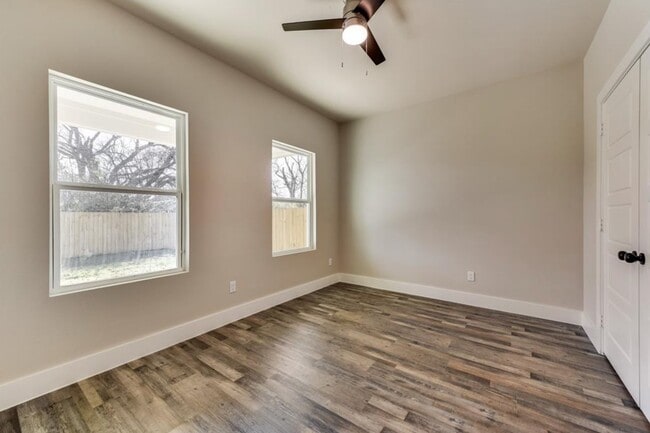 Building Photo - 2716 Brigham Ln