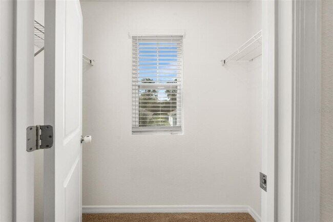 Building Photo - 8008 SW 62nd Ct