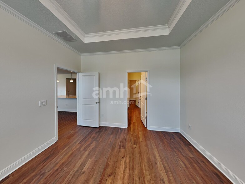 Building Photo - 2725 Ponds Trl