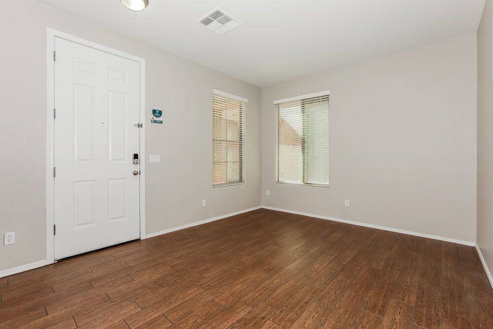 Building Photo - 3826 E Fairview St