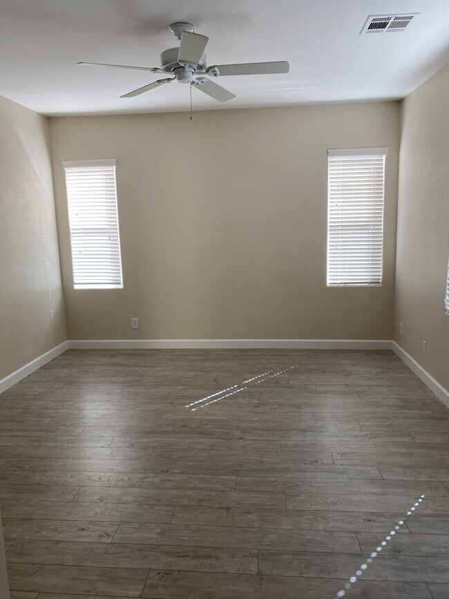 Building Photo - 5090 Silent Valley Ct