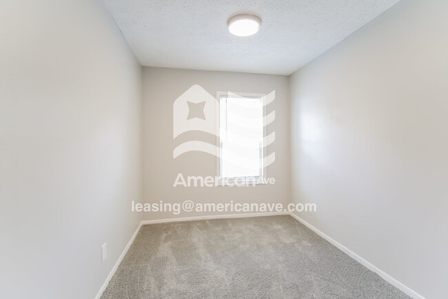 Building Photo - 869 Triplett Blvd