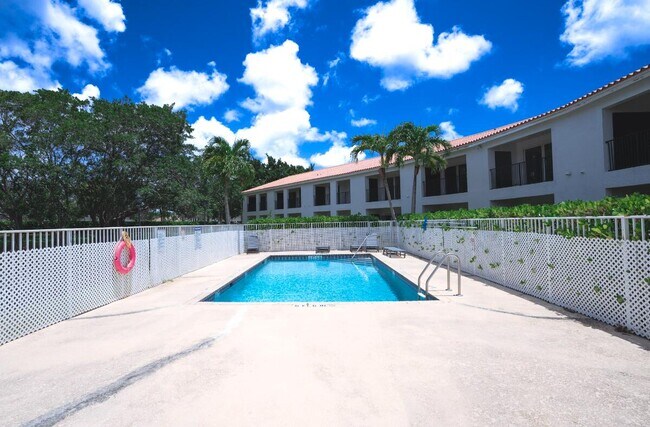 Building Photo - 5458 Via Delray Blvd
