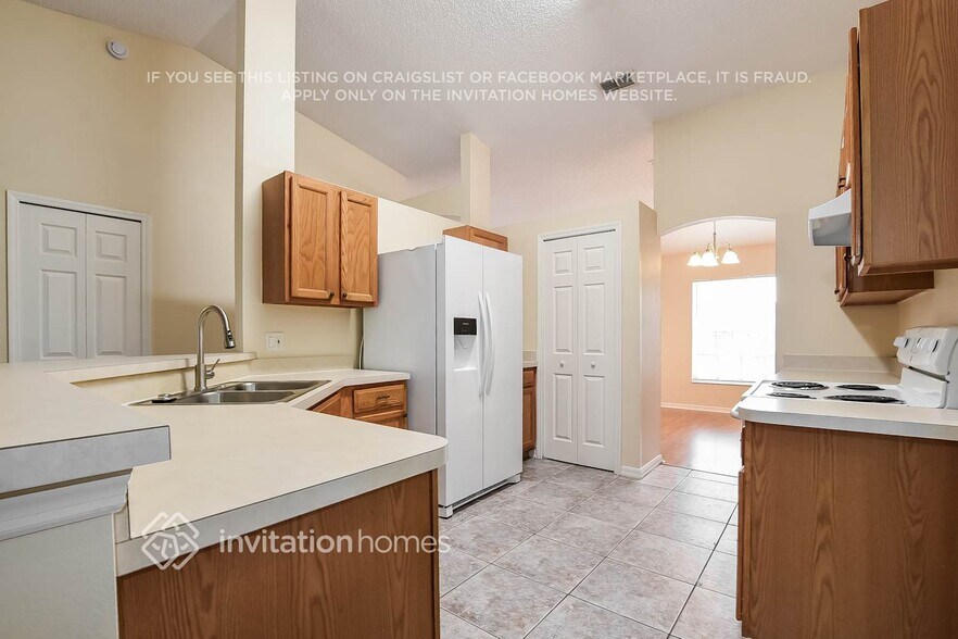 Building Photo - 3081 Blaine Cir