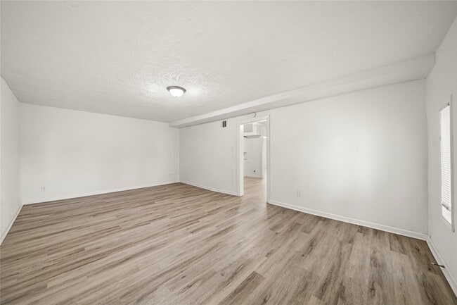 Building Photo - 2942 Knotty Oaks Trail