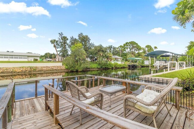 Building Photo - 2586 Auburn Blvd