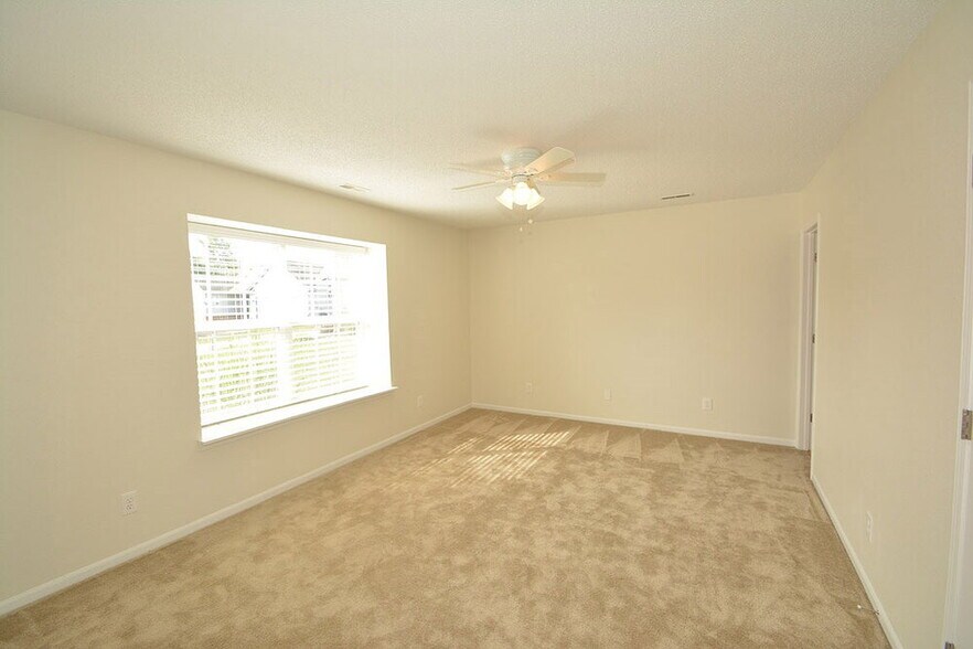Building Photo - 7394 Tassel Ct