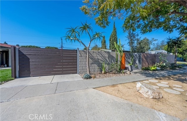 Building Photo - 3269 Karen Ave