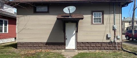 Building Photo - 1124 18th Ave