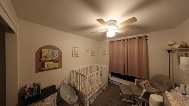 Building Photo - 3 Bed 2 Bath - A/C - Large Backyard - Dog Friendly - NAS Whidbey