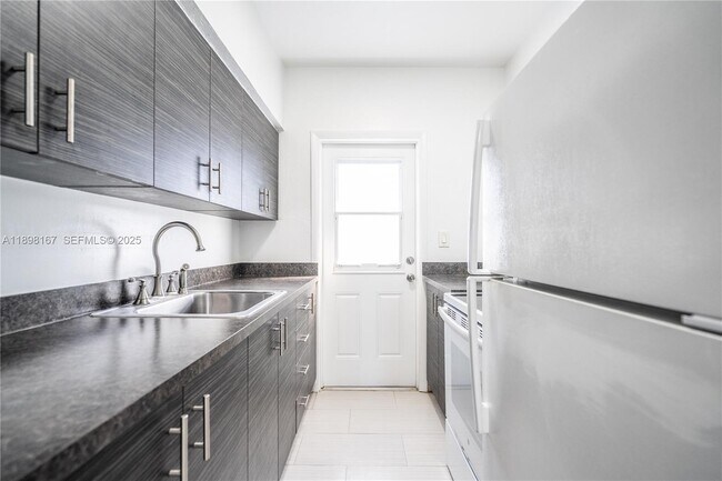 Building Photo - 430-481 81st St