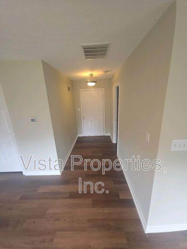 Building Photo - 6917 Colrain Cir