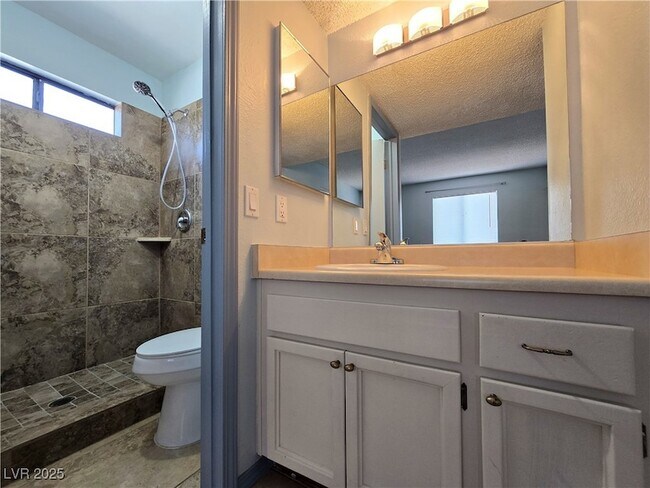 Building Photo - 3720 Snorkel Cir