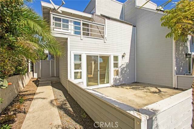 Building Photo - 552 Cypress Dr