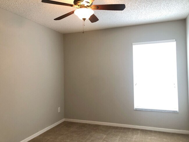 Building Photo - GREAT OVIEDO HOME WITH SOUGHT AFTER SCHOOLS