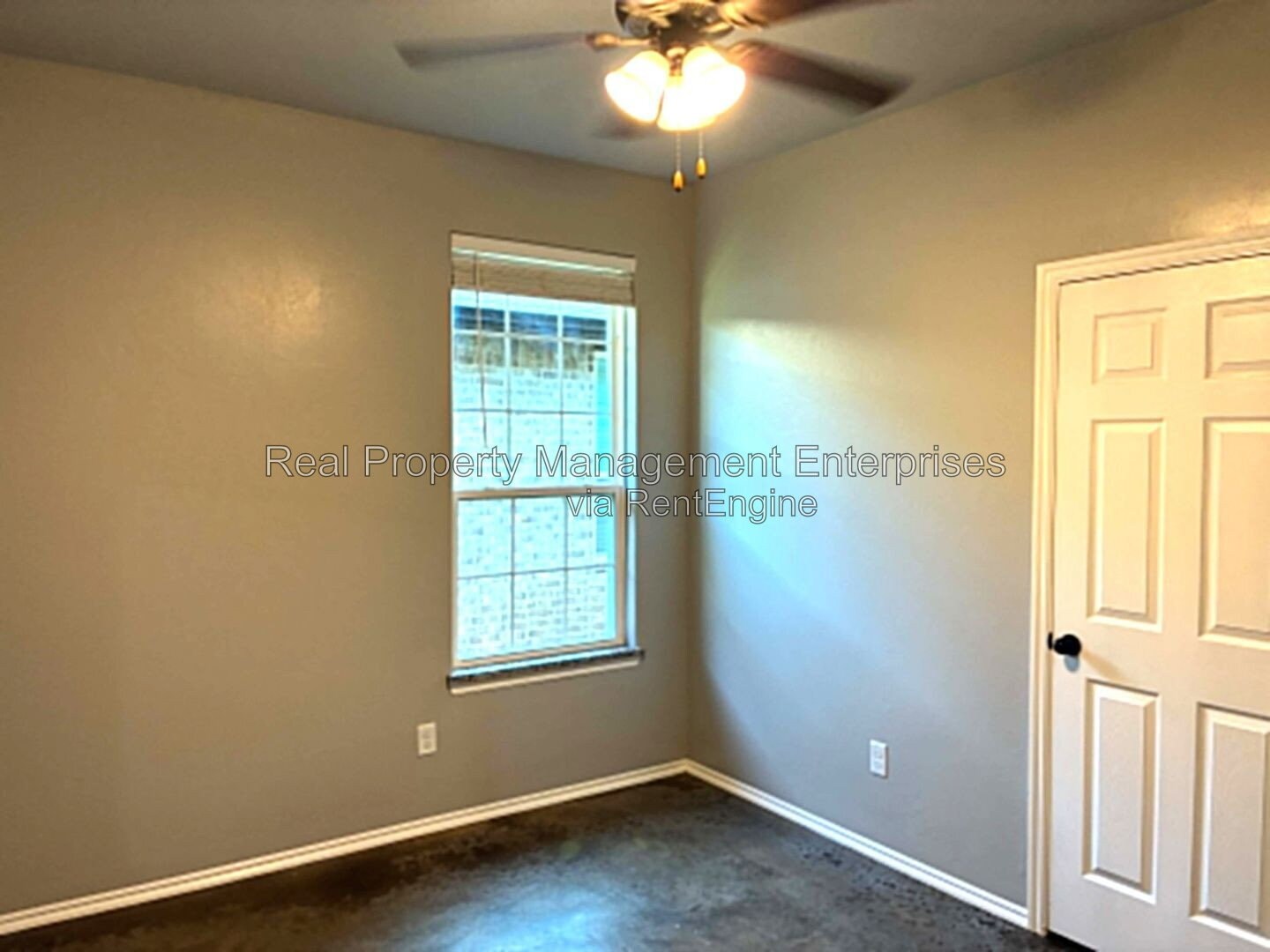 Building Photo - 7508 Redbud Villas Ct