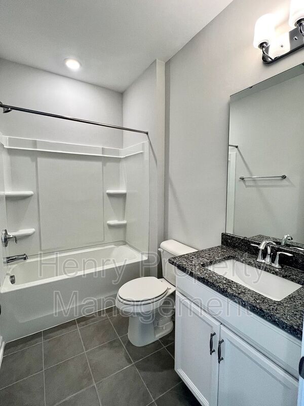 Building Photo - 1002 Brookville Ln