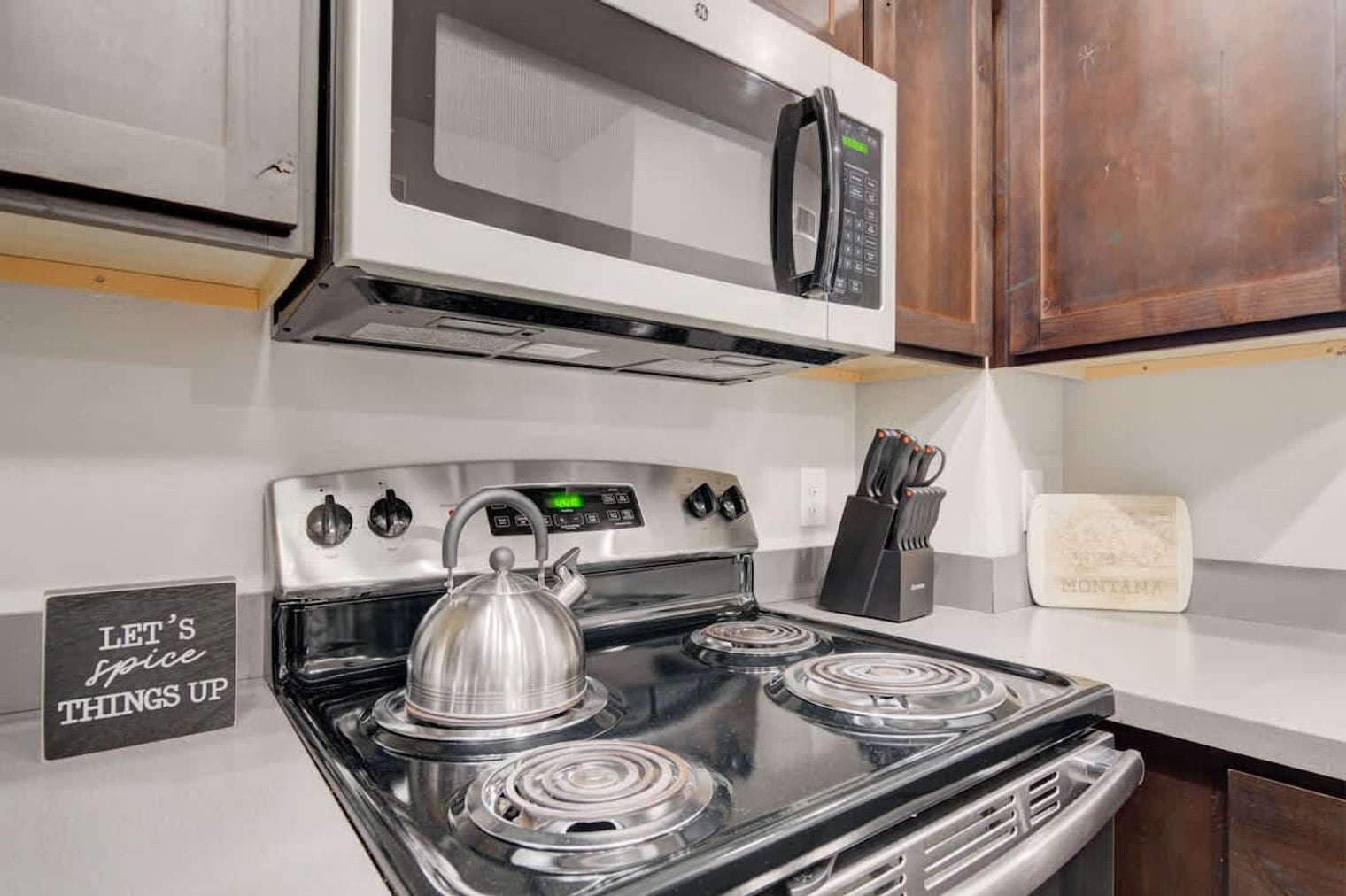 Building Photo - 2210 Remington Way