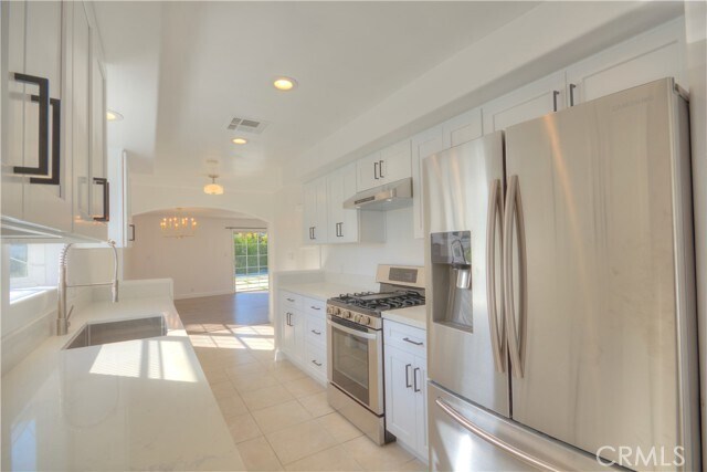 Building Photo - 1195 Rexford Ave