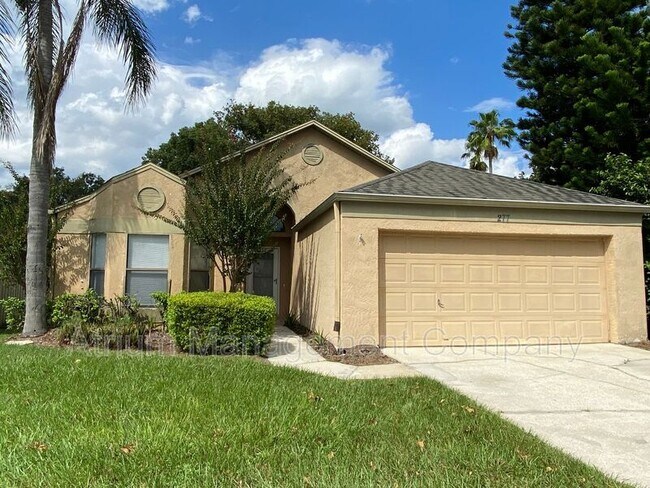 Building Photo - 277 Lakebreeze Cir