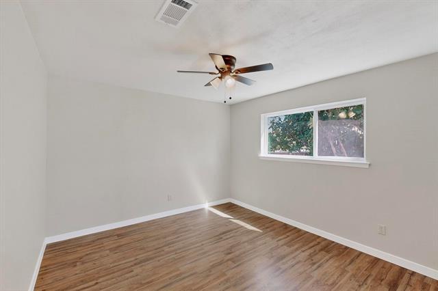 Building Photo - 1407 El Camino Cir