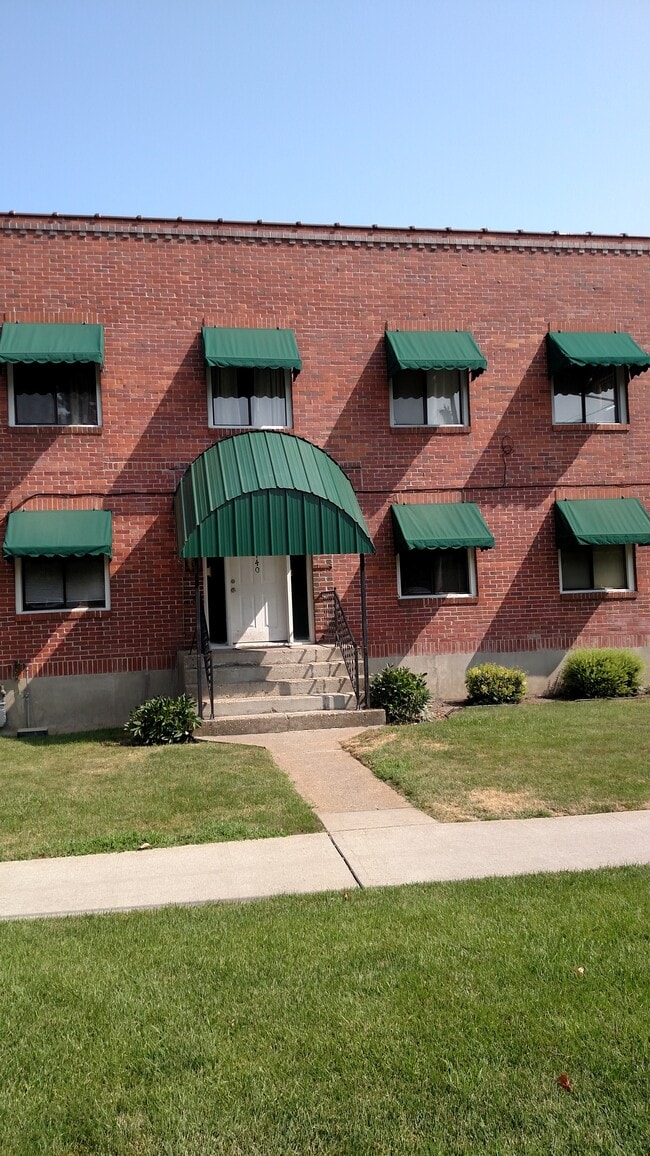 Building Photo - 1740 W Riverside Ave