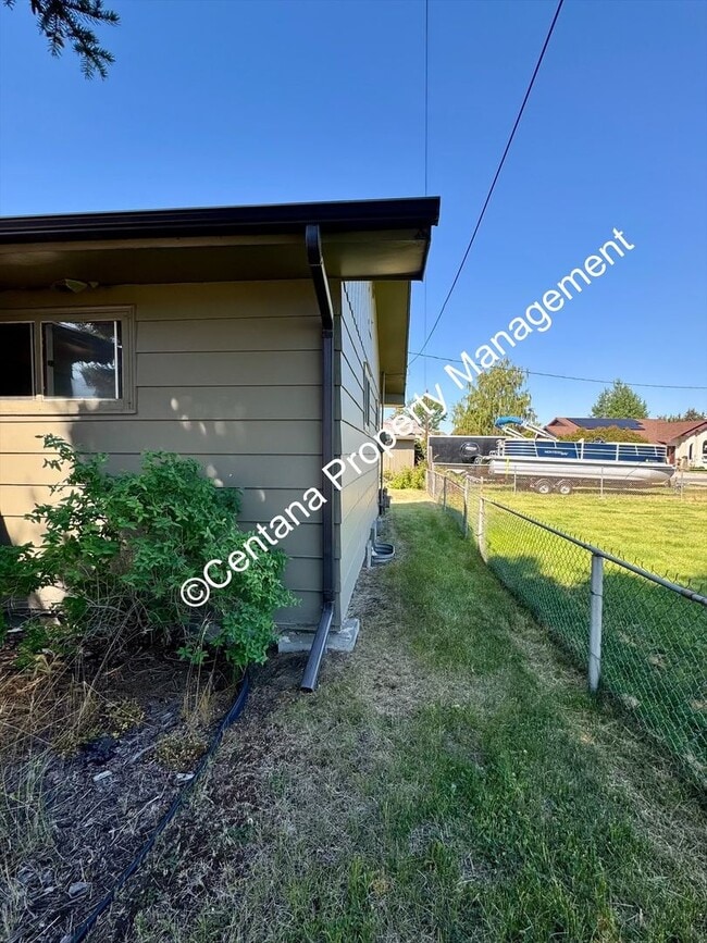 Building Photo - 1 Bed 1 Bath Located in the Flats
