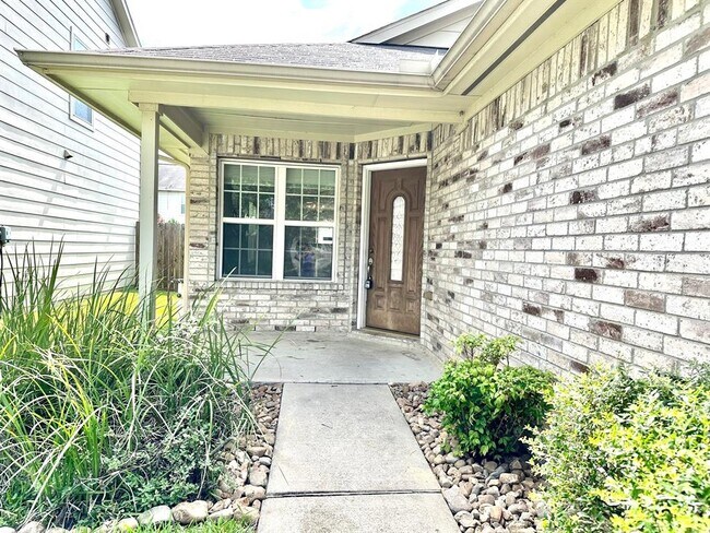 Building Photo - 13231 Ridgewood Knoll Ln