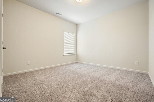 Building Photo - 529 Summerfield Ln NW