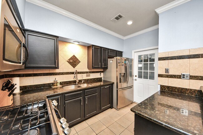 Building Photo - 12218 Taylors Crossing Dr