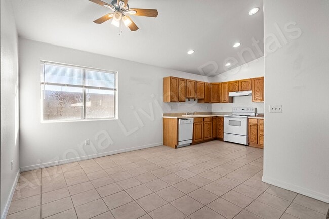 Building Photo - PERFECT CUL-DE-SAC HOME